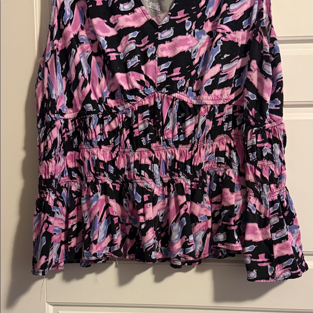 Sofia by Sofia Vergara Pink and Black Patterned Blouse - Picture 2 of 6